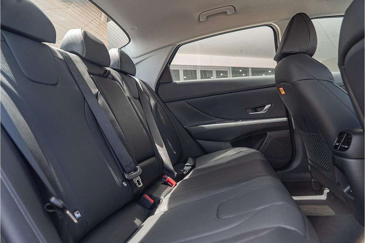 2025 Hyundai i30 Elite Hybrid CN7.V2