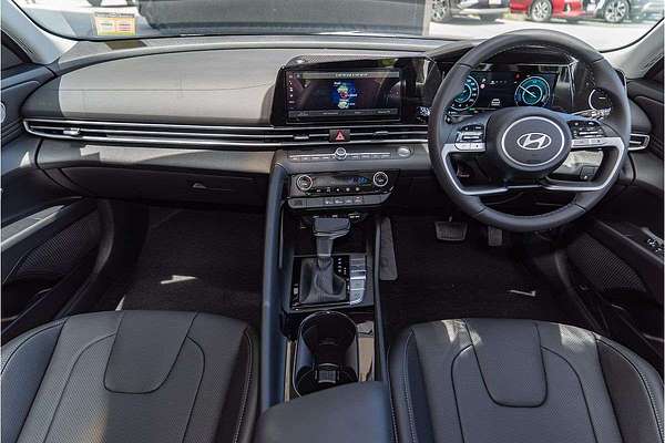 2025 Hyundai i30 Elite Hybrid CN7.V2
