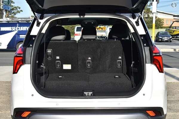 2025 Mahindra XUV700 AX7L
