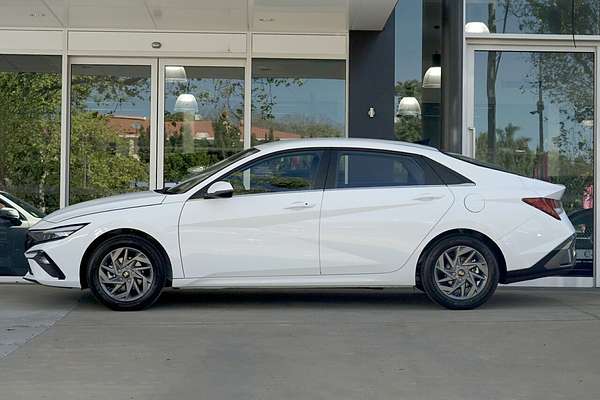 2025 Hyundai i30 Elite Hybrid CN7.V2