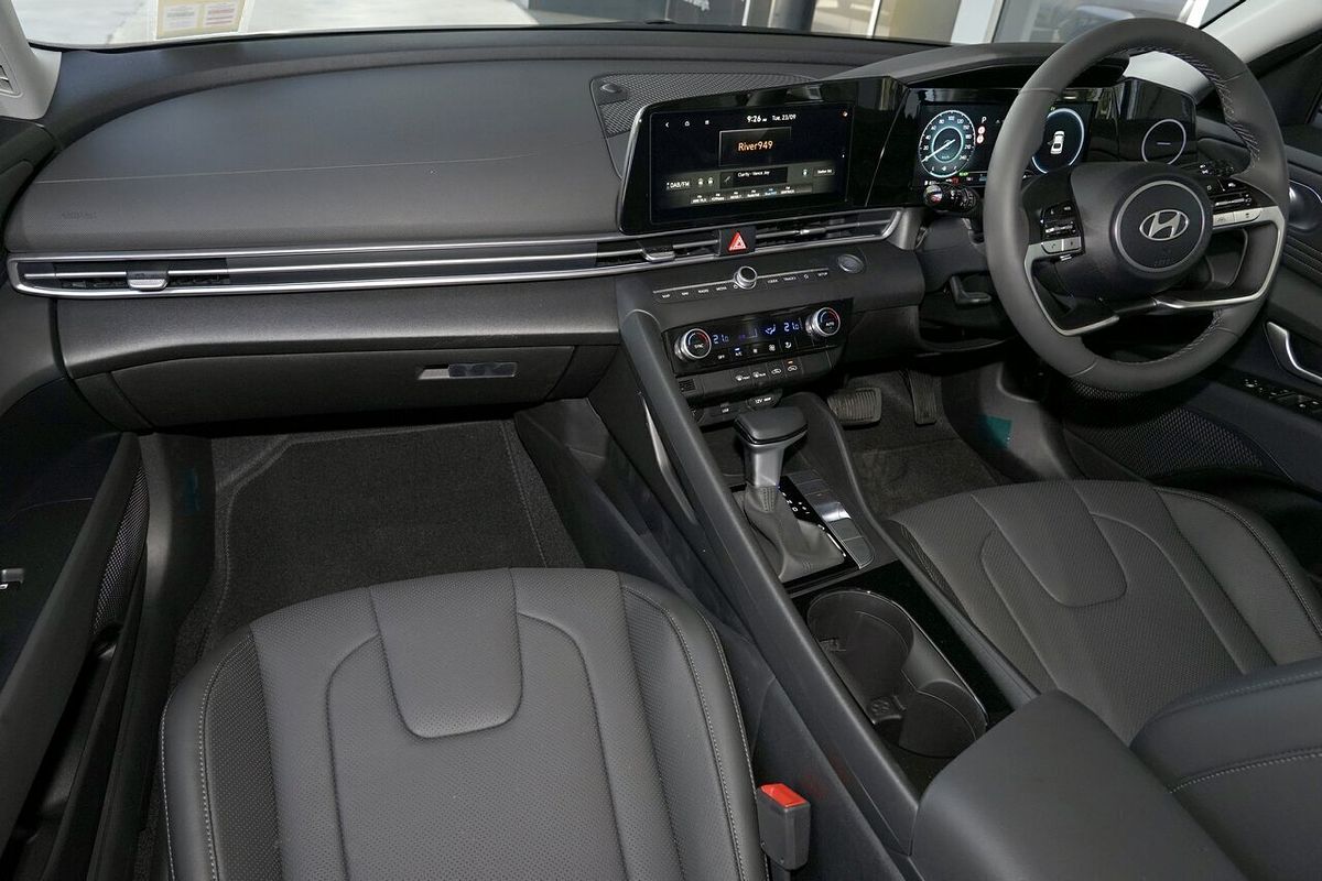 2025 Hyundai i30 Elite Hybrid CN7.V2