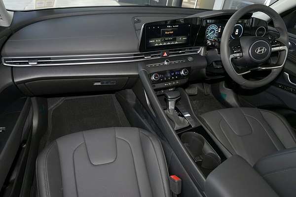 2025 Hyundai i30 Elite Hybrid CN7.V2