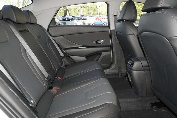 2025 Hyundai i30 Elite Hybrid CN7.V2