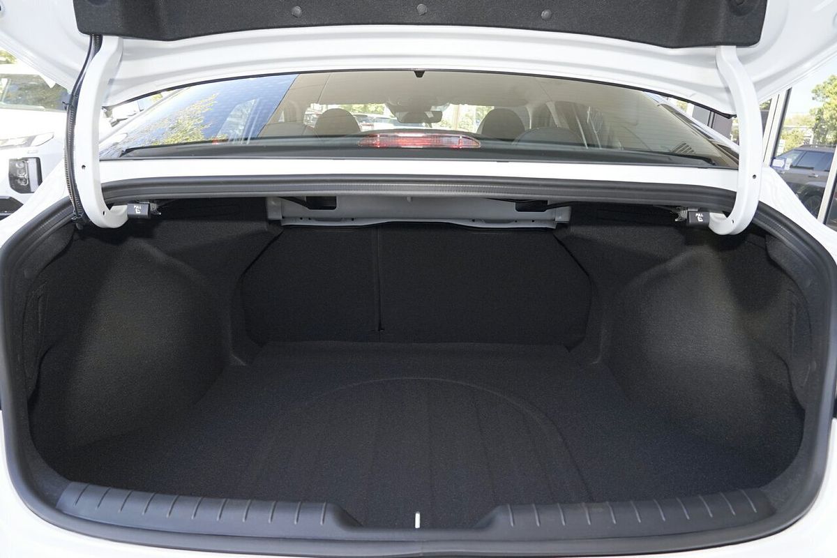 2025 Hyundai i30 Elite Hybrid CN7.V2