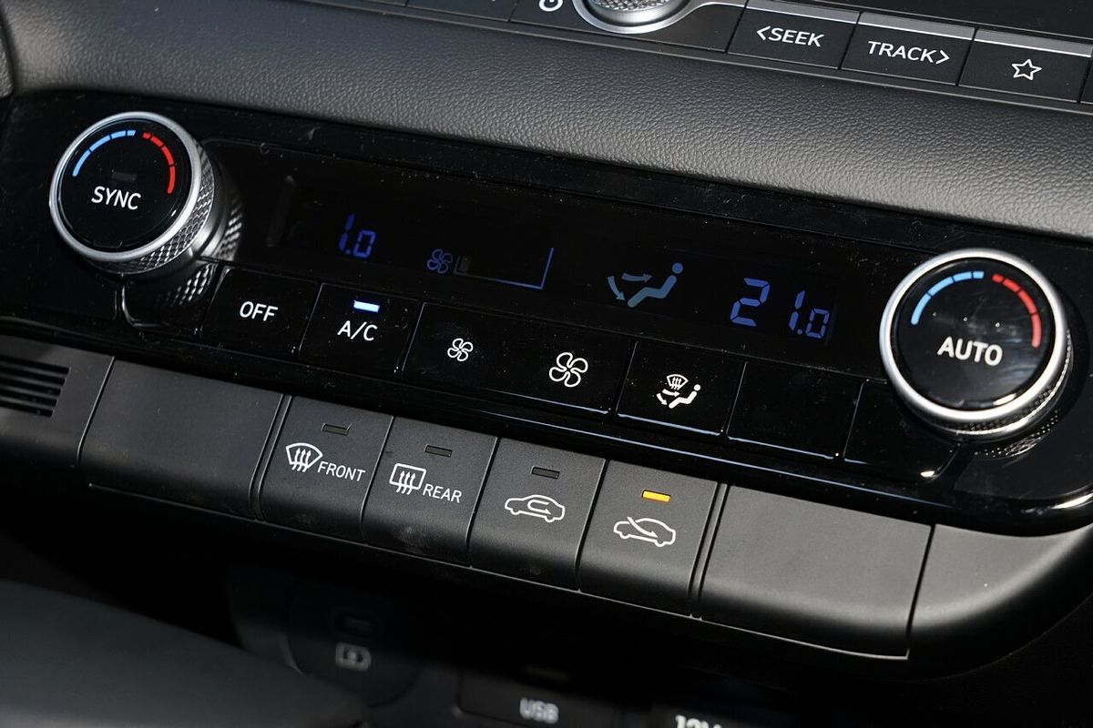 2025 Hyundai i30 Elite Hybrid CN7.V2