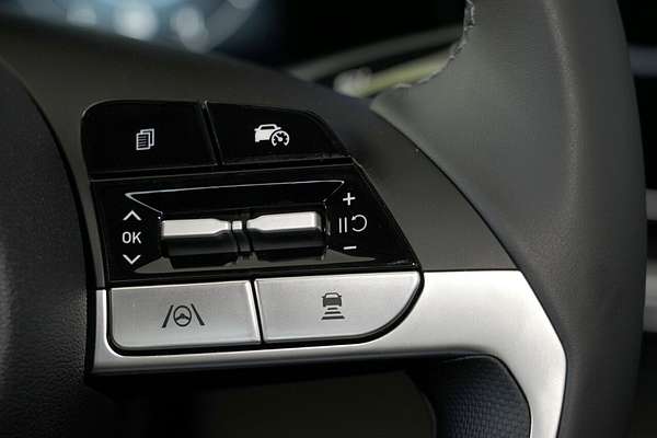 2025 Hyundai i30 Elite Hybrid CN7.V2