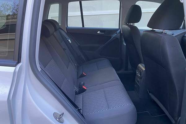 2011 Volkswagen Tiguan 103TDI 5N
