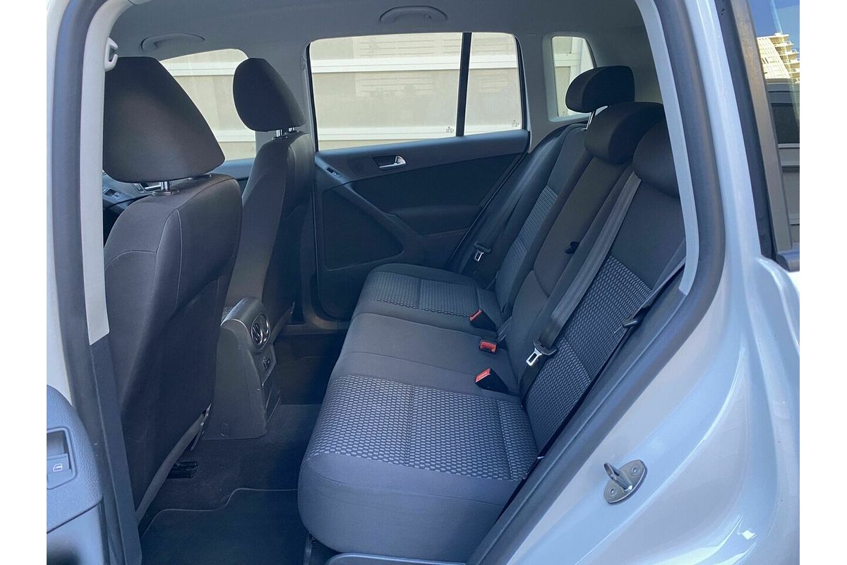 2011 Volkswagen Tiguan 103TDI 5N
