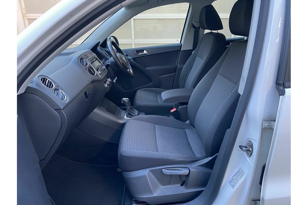 2011 Volkswagen Tiguan 103TDI 5N