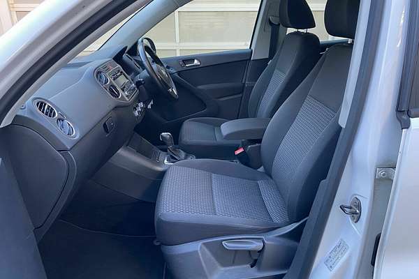 2011 Volkswagen Tiguan 103TDI 5N