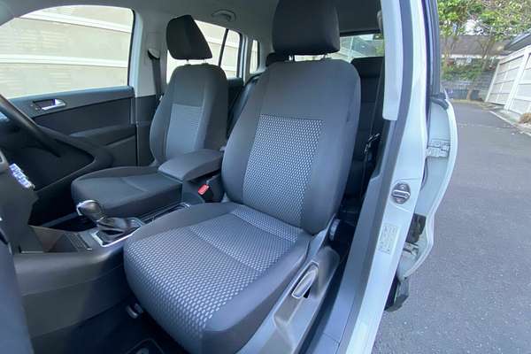 2011 Volkswagen Tiguan 103TDI 5N