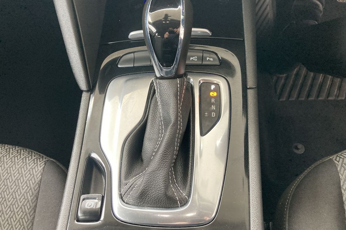 2019 Holden Commodore LT ZB