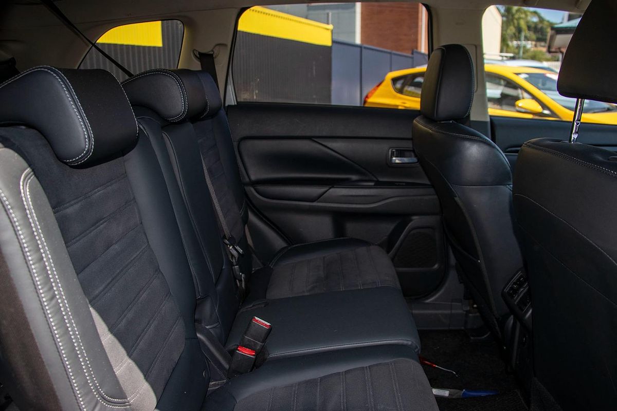 2019 Mitsubishi Outlander LS ZL