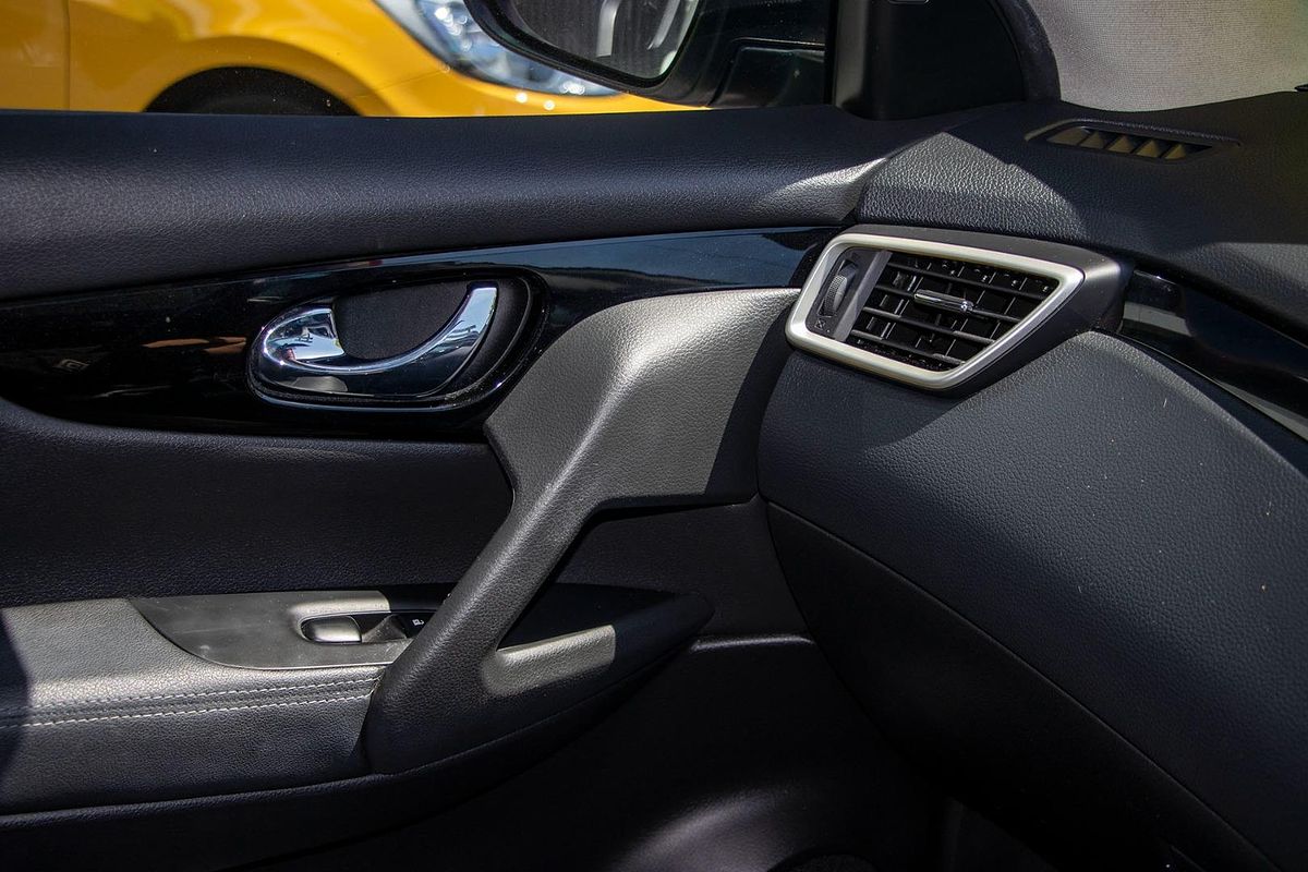 2017 Nissan QASHQAI Ti J11