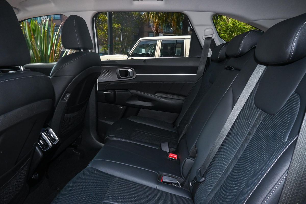 2023 Kia Sorento Sport+ MQ4