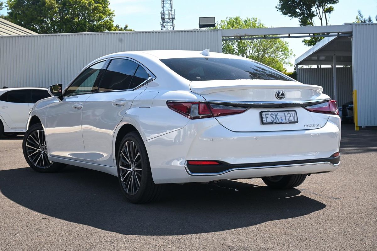 2025 Lexus ES ES300h Luxury AXZH10R