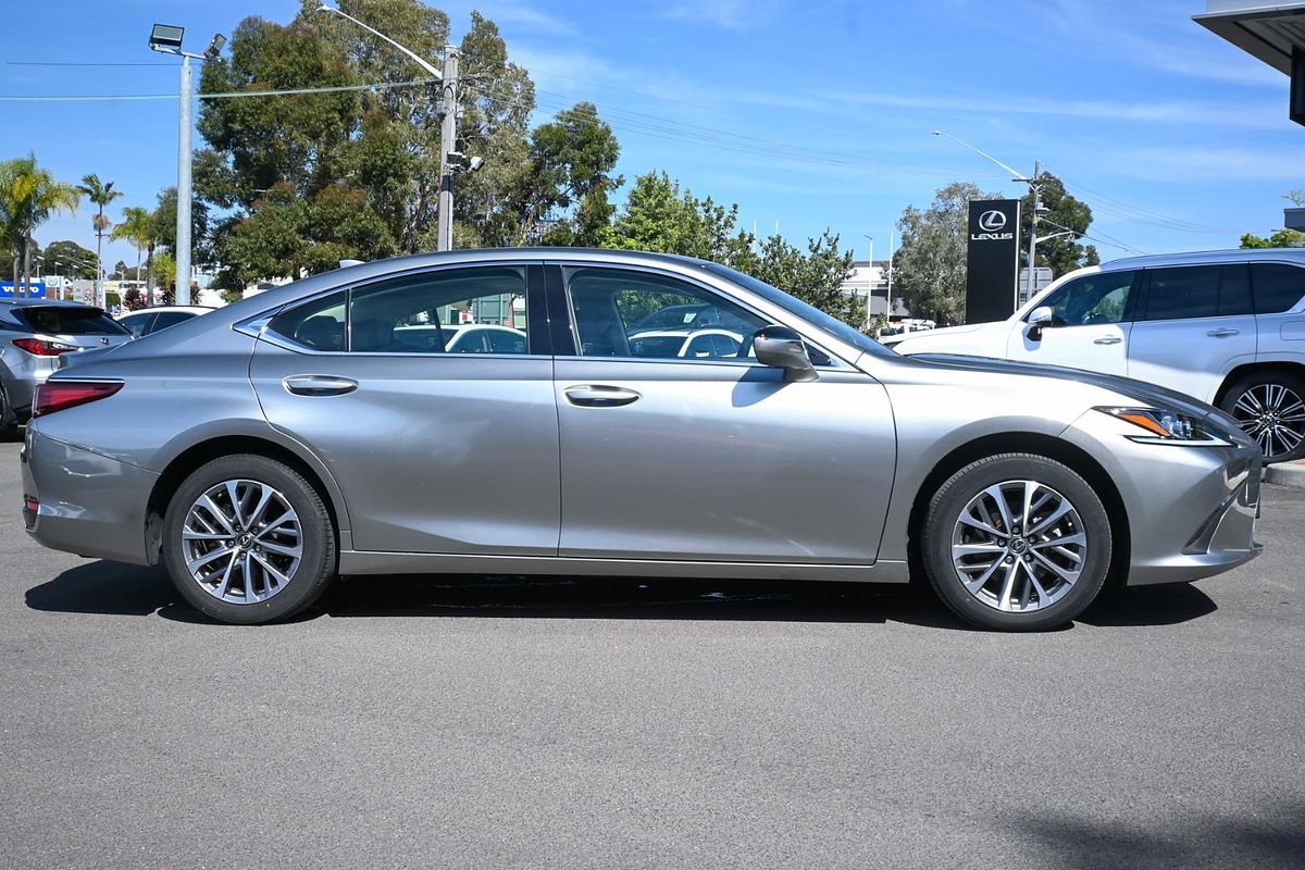 2022 Lexus ES ES250 Luxury AXZA10R