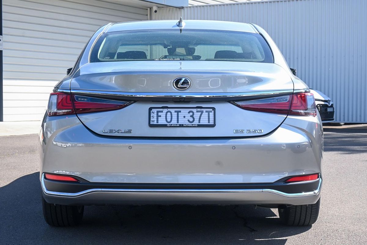 2022 Lexus ES ES250 Luxury AXZA10R