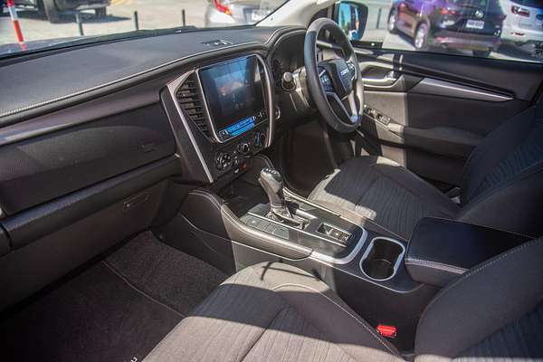 2022 Isuzu MU-X LS-M