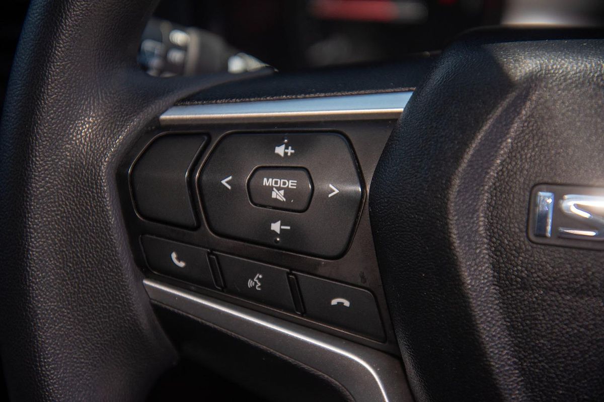 2022 Isuzu MU-X LS-M