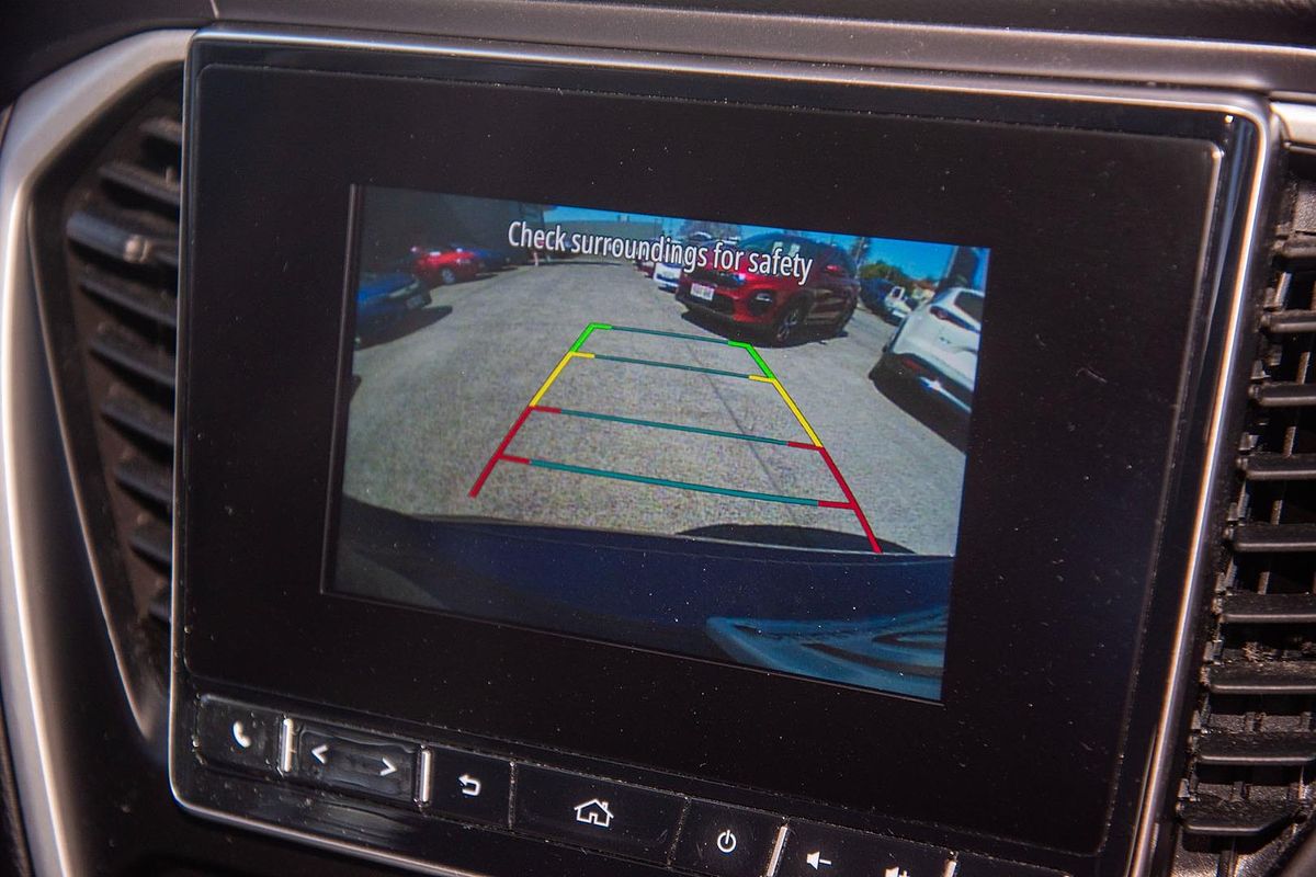 2022 Isuzu MU-X LS-M