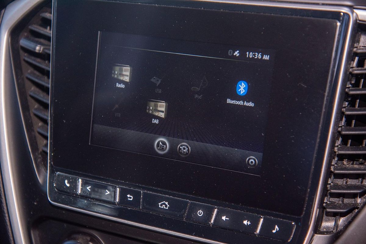 2022 Isuzu MU-X LS-M