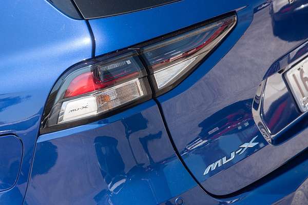 2022 Isuzu MU-X LS-M