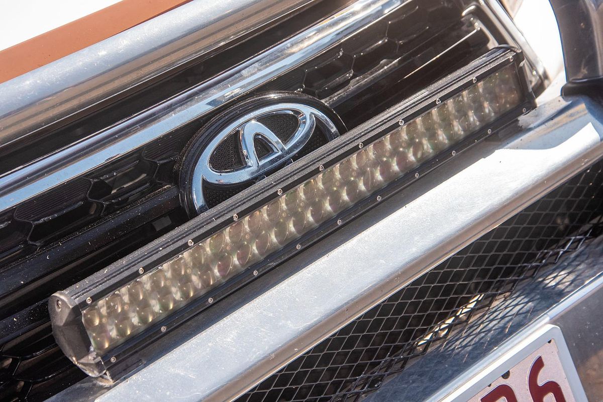 SOLD 2019 Toyota Hilux SR5 in White | Used Ute | Stock #U518325 ...