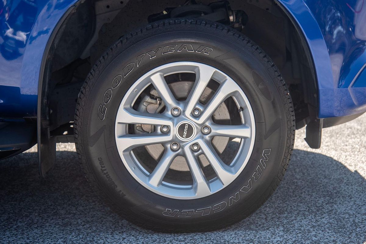 2022 Isuzu MU-X LS-M