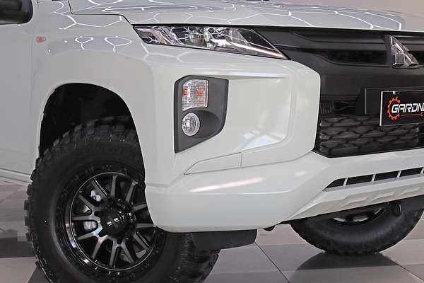 2021 Mitsubishi Triton GLX MR 4X4
