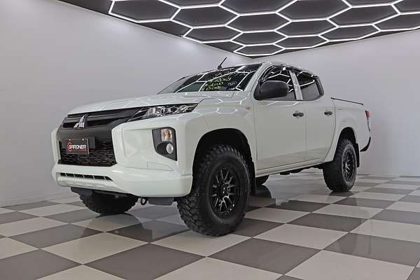 2021 Mitsubishi Triton GLX MR 4X4