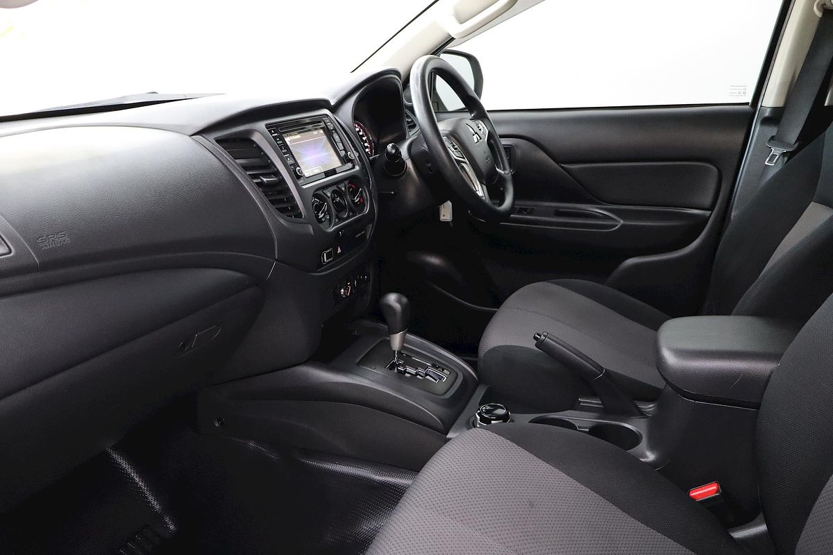 2021 Mitsubishi Triton GLX MR 4X4