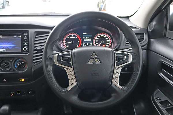 2021 Mitsubishi Triton GLX MR 4X4