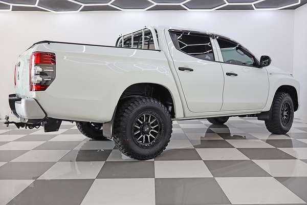 2021 Mitsubishi Triton GLX MR 4X4