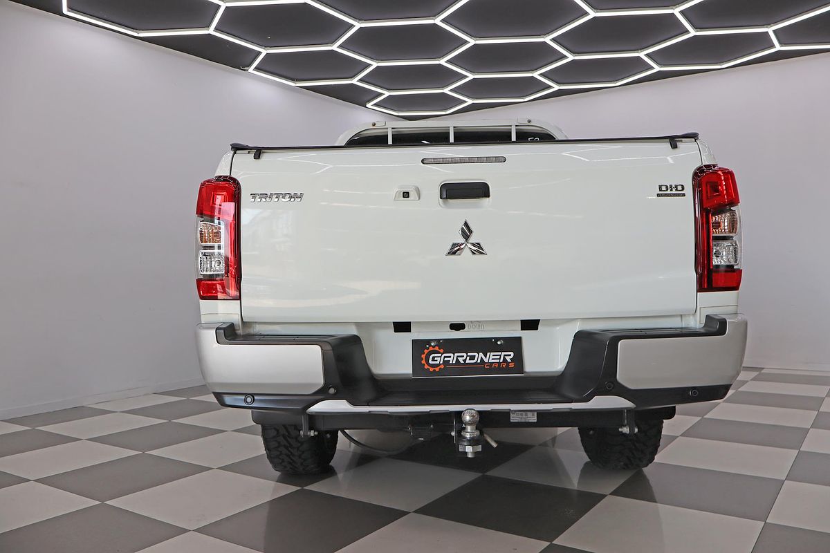 2021 Mitsubishi Triton GLX MR 4X4