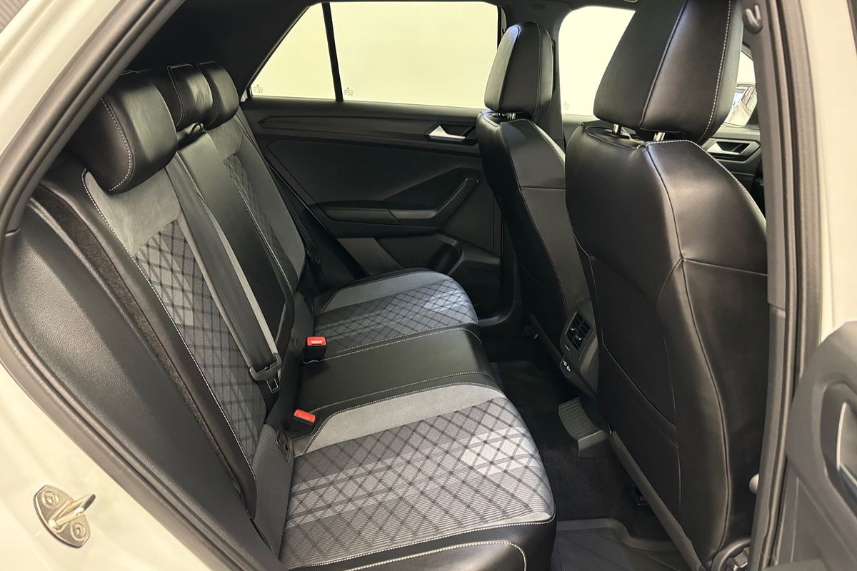 2023 Volkswagen T-Roc R D11