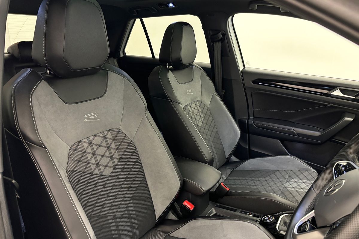 2023 Volkswagen T-Roc R D11