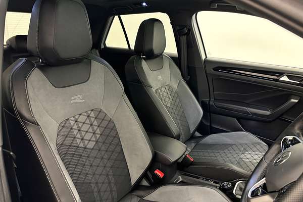 2023 Volkswagen T-Roc R D11