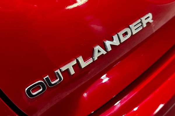 2022 Mitsubishi Outlander ES ZM