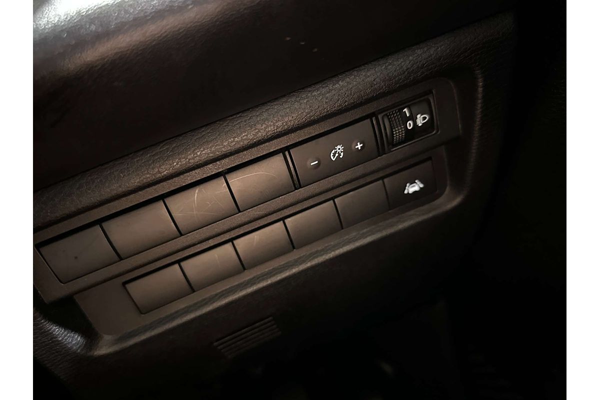 2022 Mitsubishi Outlander ES ZM
