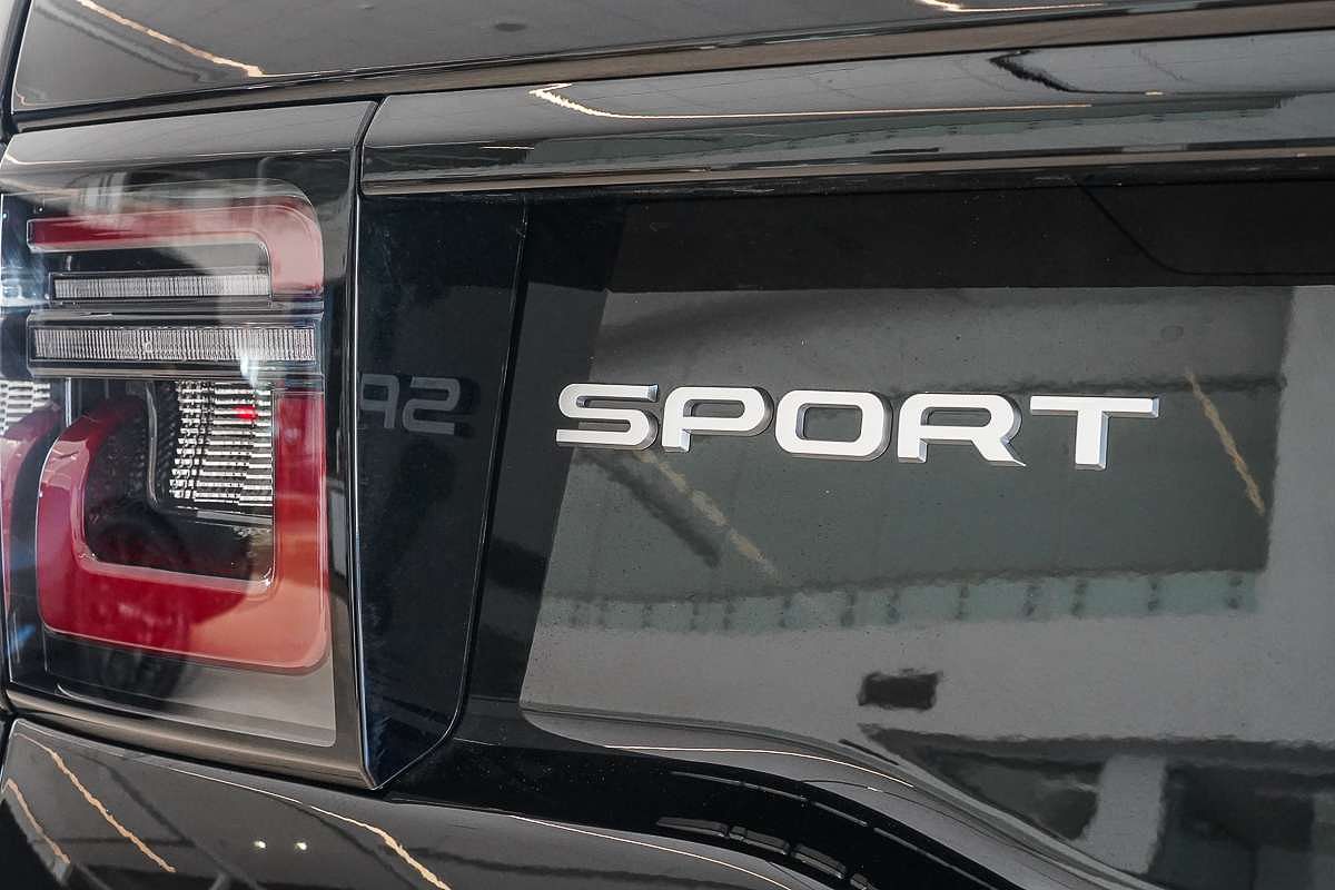 2025 Land Rover Discovery Sport P200 S L550