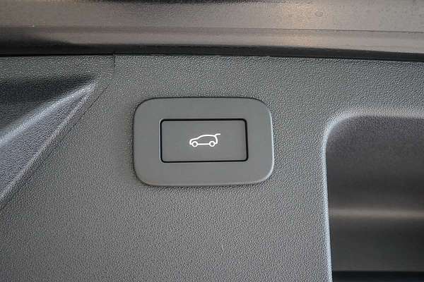 2025 Land Rover Discovery Sport P200 S L550