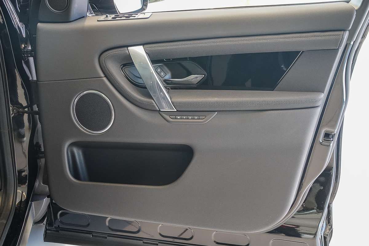 2025 Land Rover Discovery Sport P200 S L550