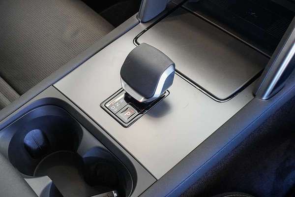 2025 Land Rover Discovery Sport P200 S L550