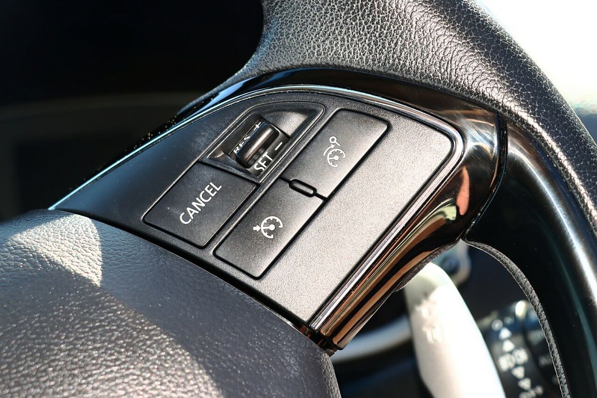 2022 Mitsubishi Eclipse Cross LS YB