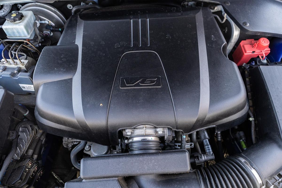 2016 Holden Commodore SV6 Black VF Series II