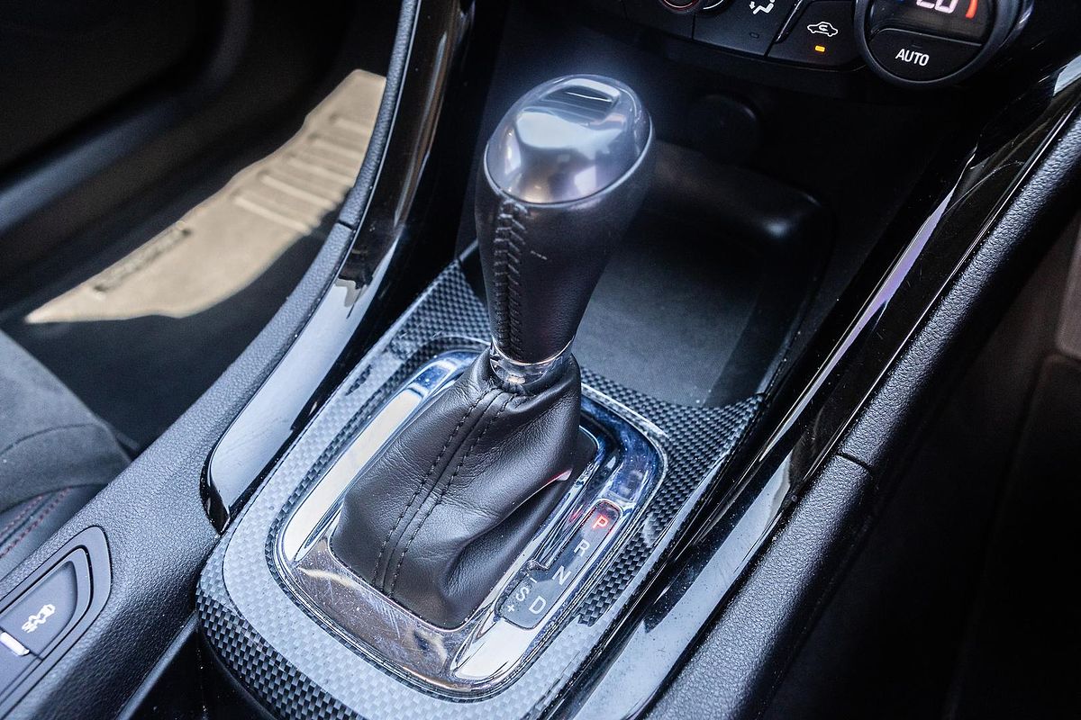 2016 Holden Commodore SV6 Black VF Series II