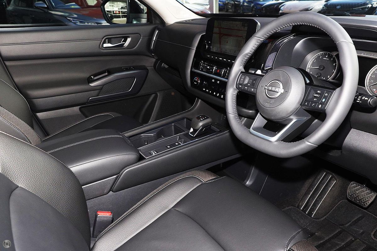 2024 Nissan Pathfinder Ti R53