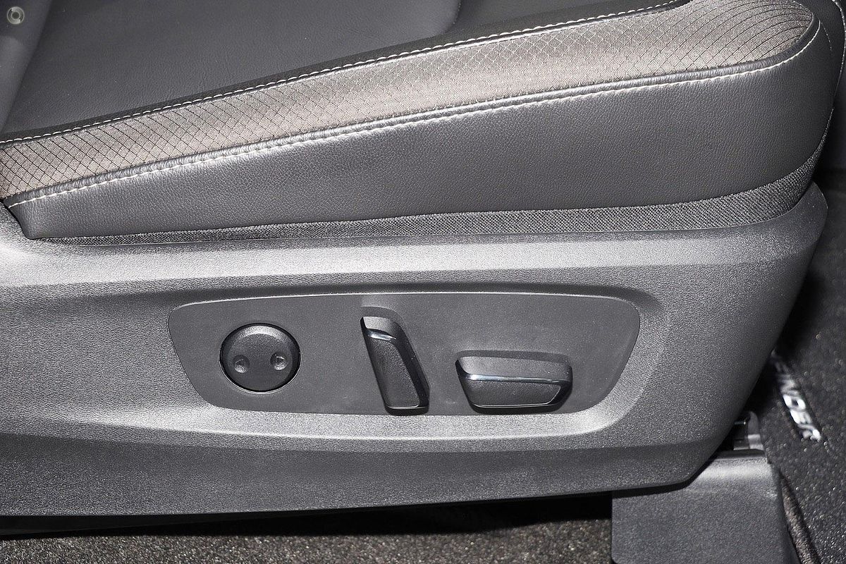 2024 Nissan Pathfinder Ti R53