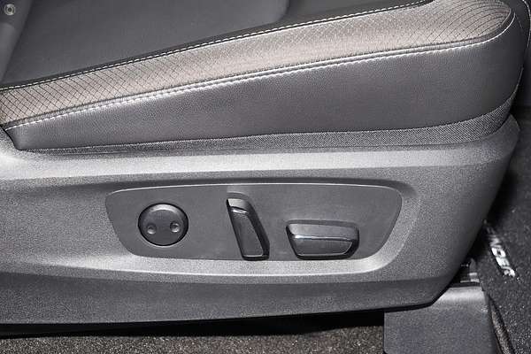 2024 Nissan Pathfinder Ti R53